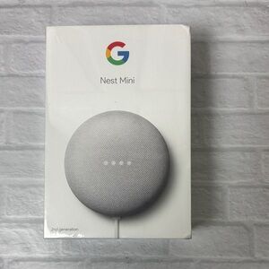 Google Nest Mini in Light Gray